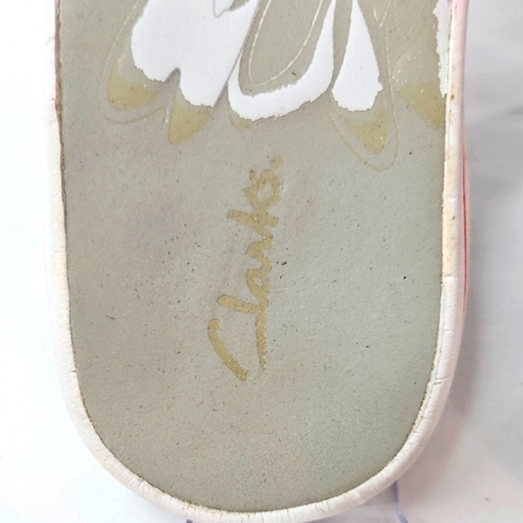 Clarks Red Sandals with Bold Floral Accents - Picture 2 of 6